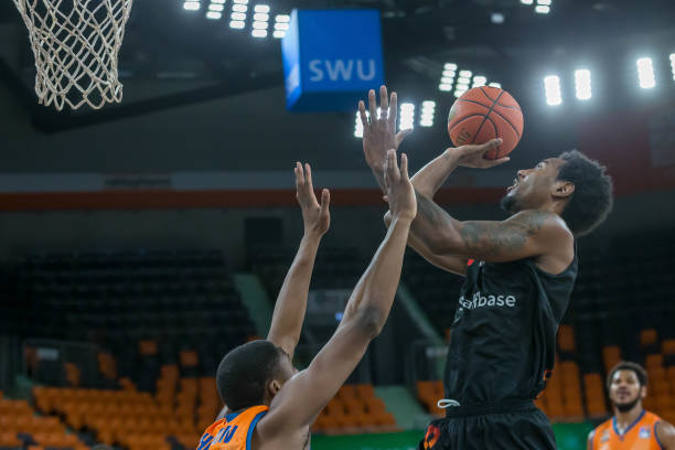 还可能在关 还可能在关